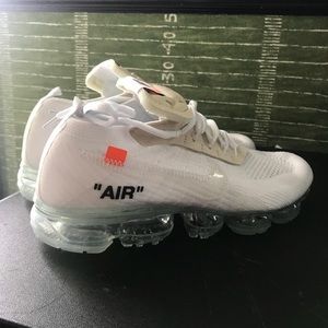All White vapormax